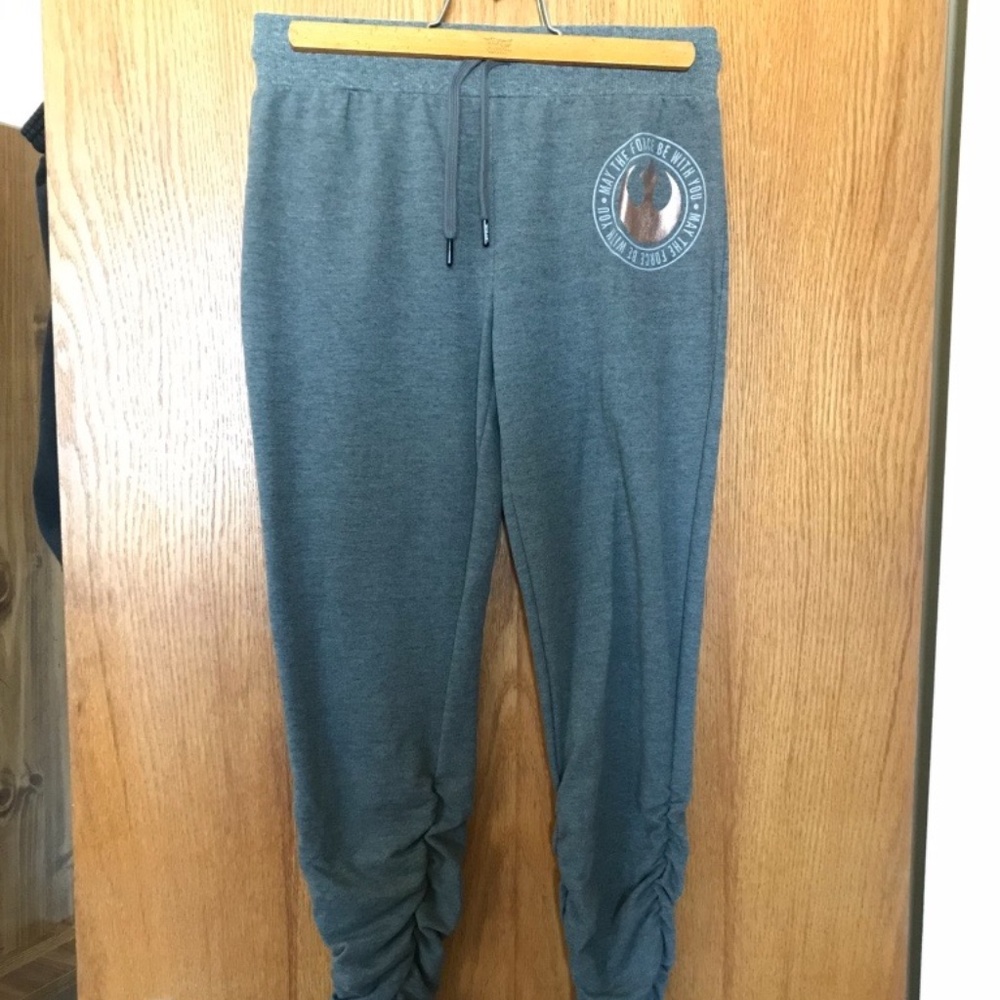 Her Universe Star Wars active workout pants - Picture 1 of 3